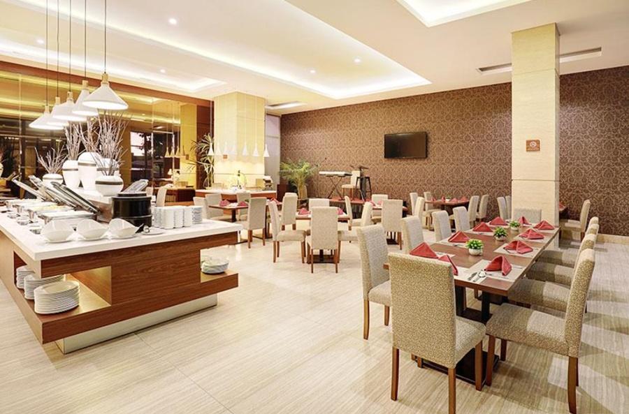 Swiss-Belhotel Sorong Exterior foto